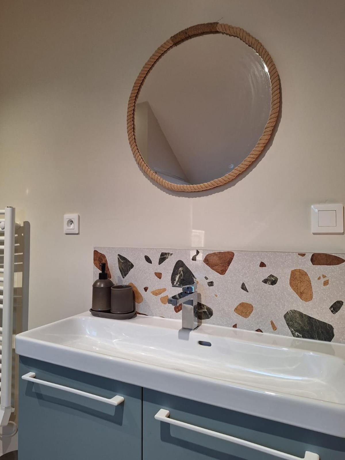 Holiday home Charmante Maison A 2min De La Porte St Jacques A Parthenay