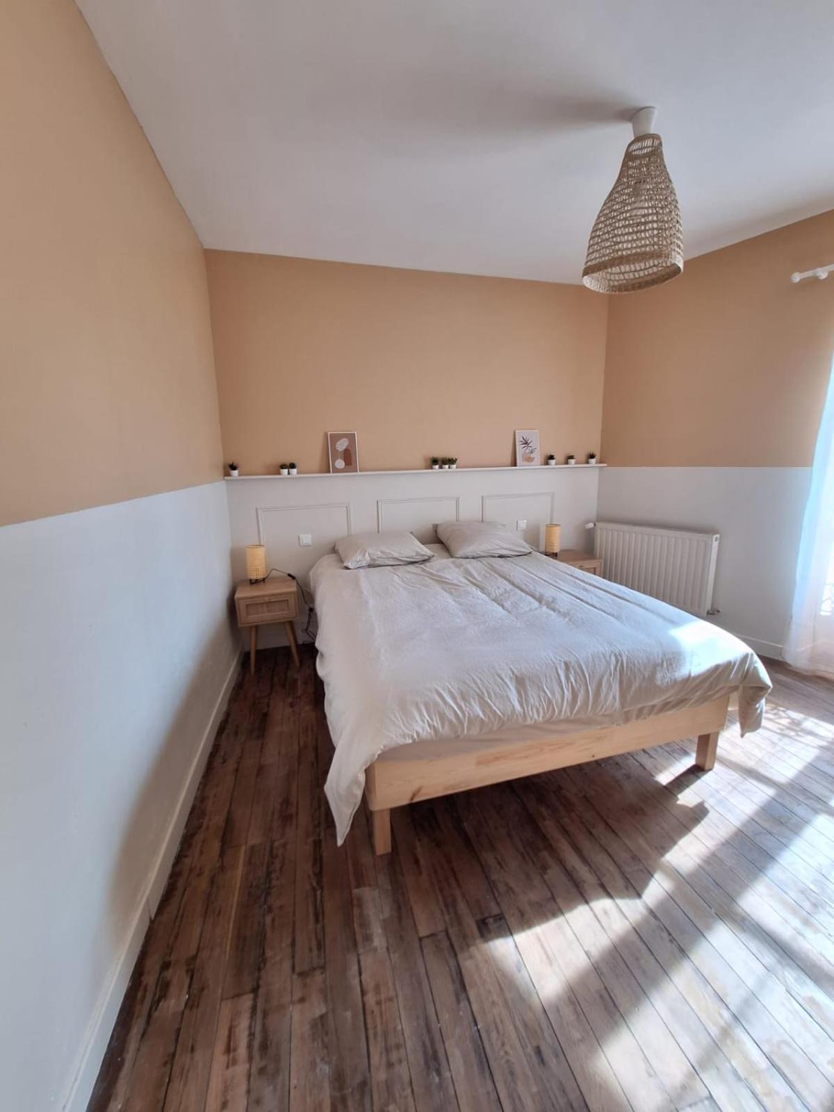 Holiday home Charmante Maison A 2min De La Porte St Jacques A